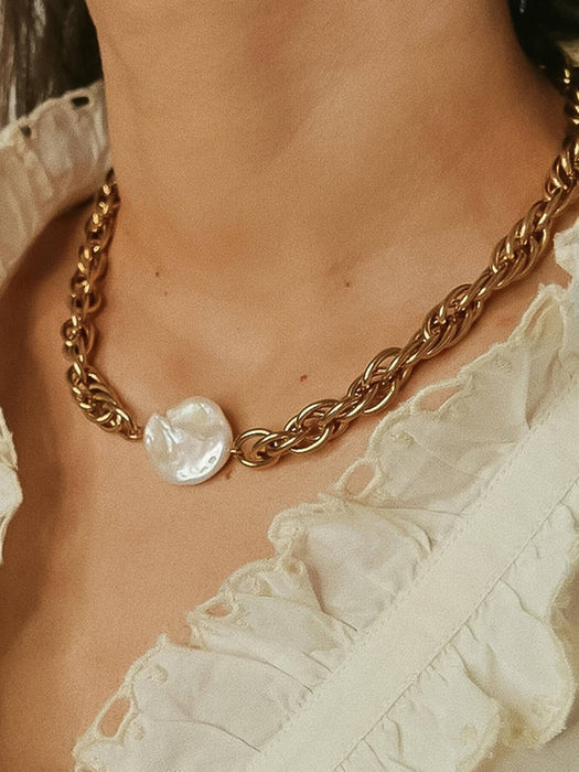 Perle Audacieuse Necklace