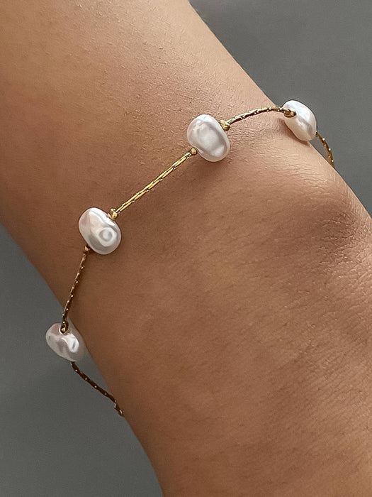 Petite Pearl Bracelet