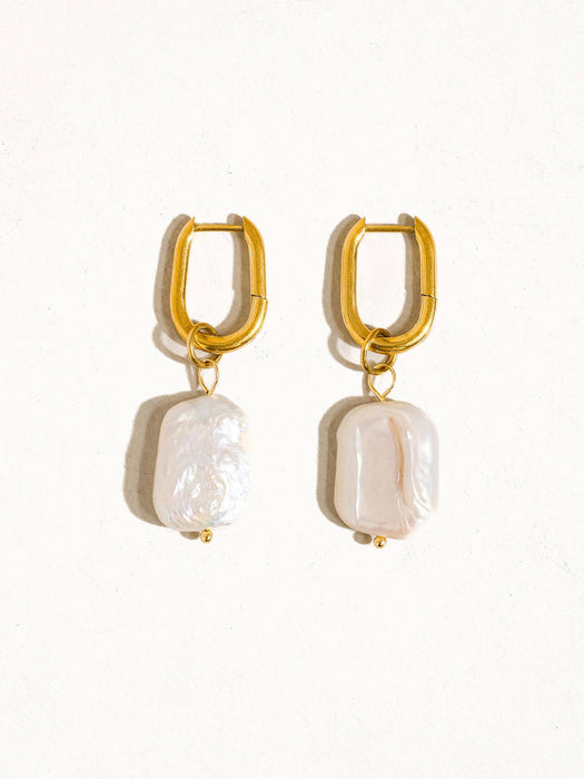 Aubrey Pearl Earrings