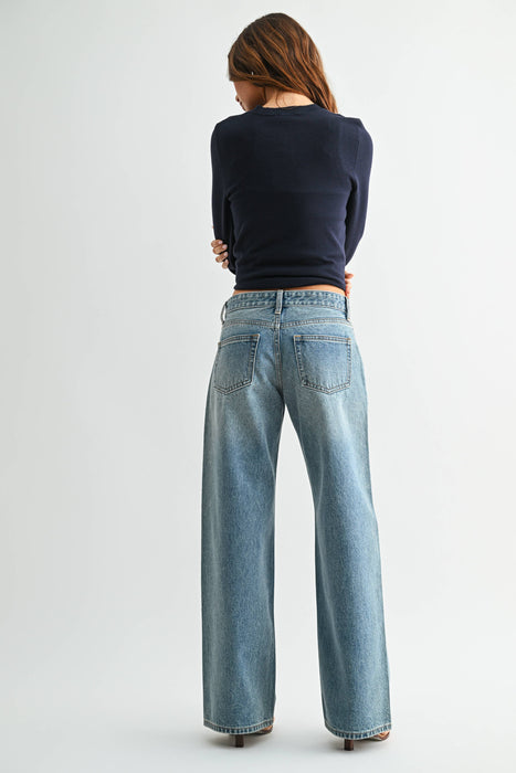 Wide Leg Baggy Fit Medium Wash Jeans