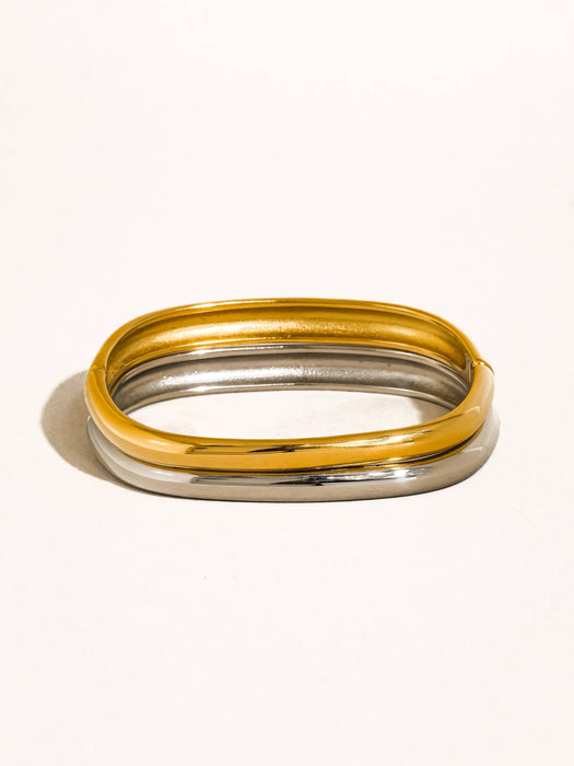 Requé Bangle