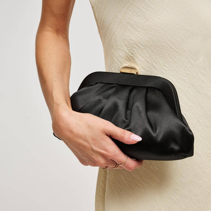 Soie Clutch