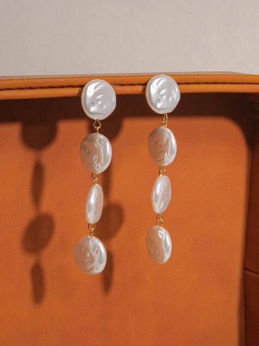 Prim Pearl Earrings