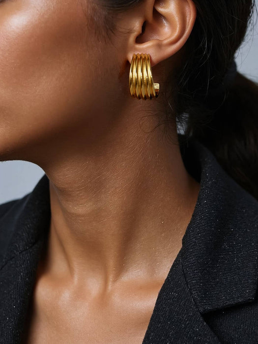 Luciana Ribbed Earring