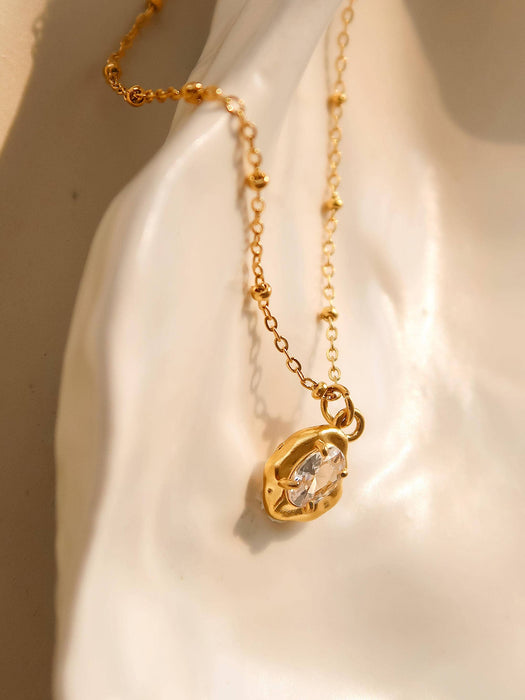 Célibataire Necklace