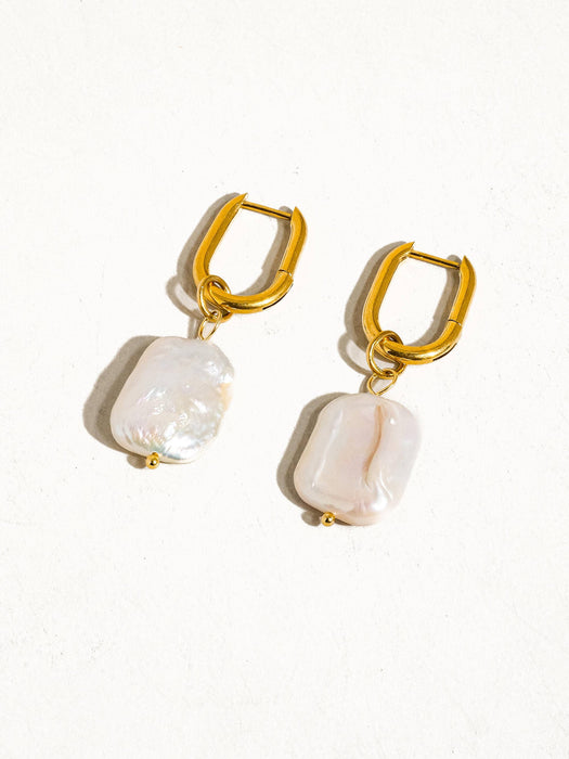 Aubrey Pearl Earrings