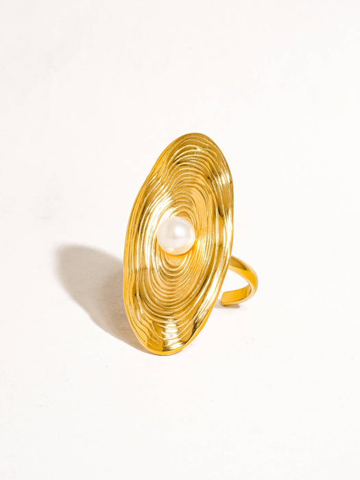 Achille Oval Pearl Ring