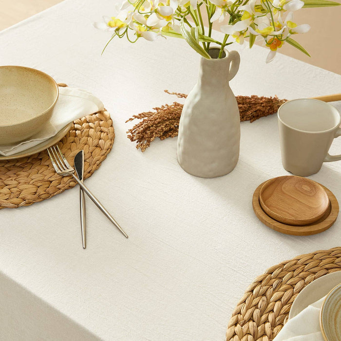 Blanco Tablecloth