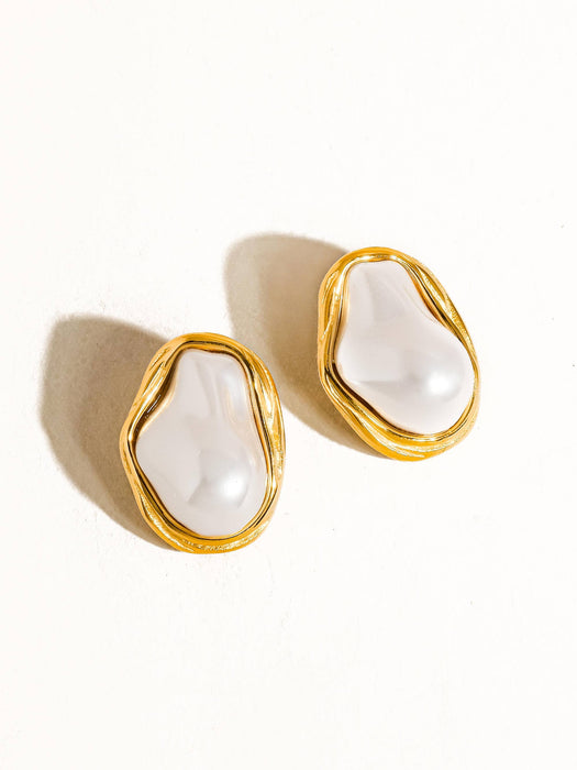 Yasmi Pearl Earring
