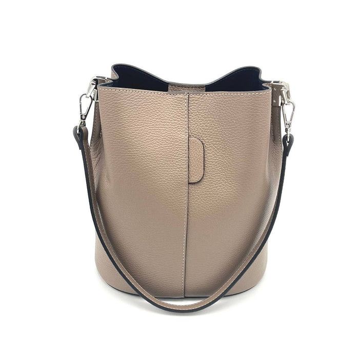 Moyen Bucket Bag