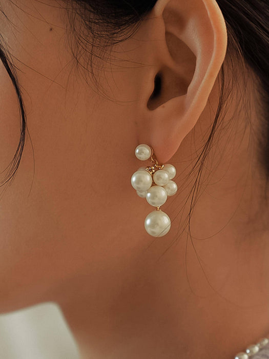 Beaucoup De Pearl Earrings