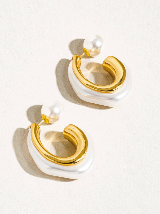 Clara Pearl Earrings