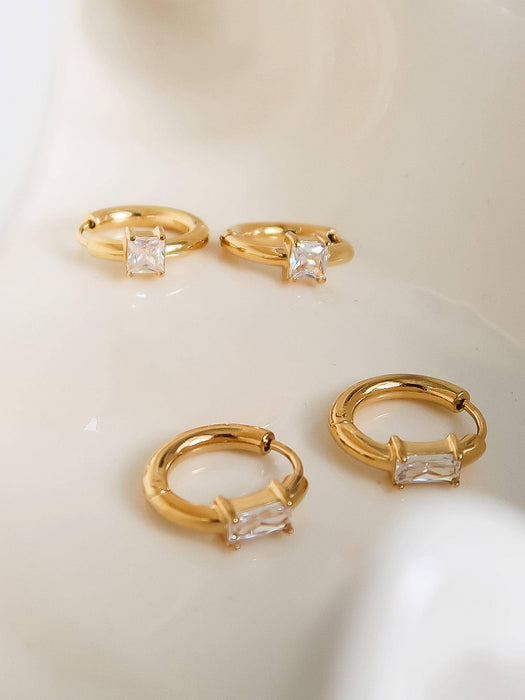 Adhara Huggie Earrings: Yellow Gold / Rectangle