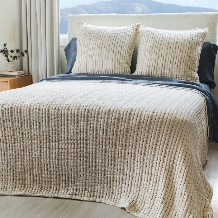 Martha Quilt Bedspread