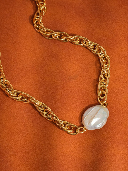 Perle Audacieuse Necklace