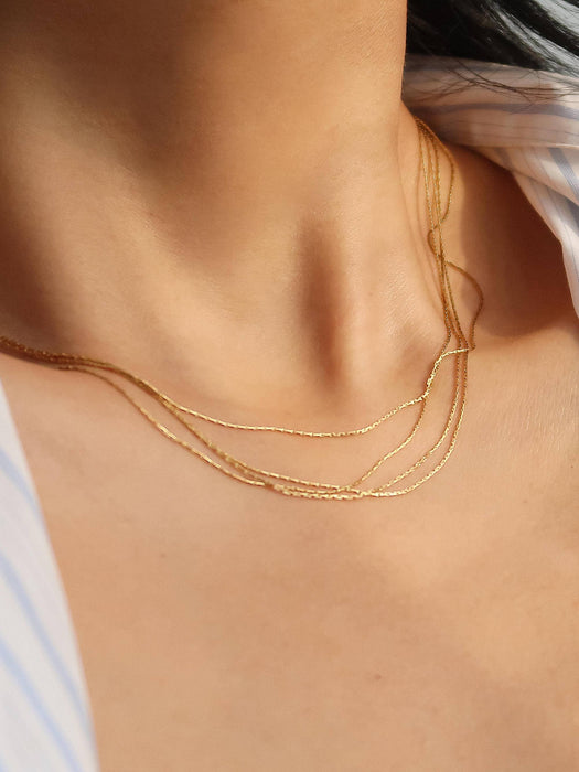 Délicate Layered Necklace
