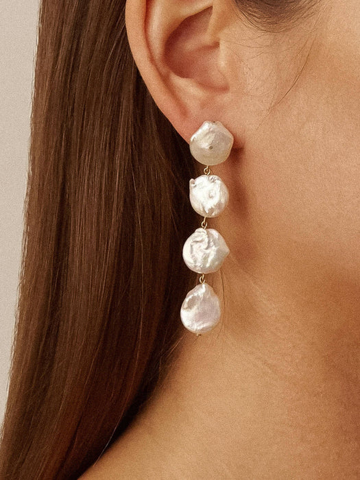 Prim Pearl Earrings