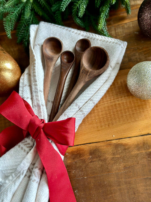 Walnut Long Handle Measuring Spoons Set