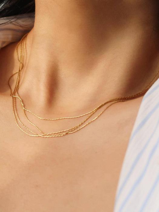 Délicate Layered Necklace