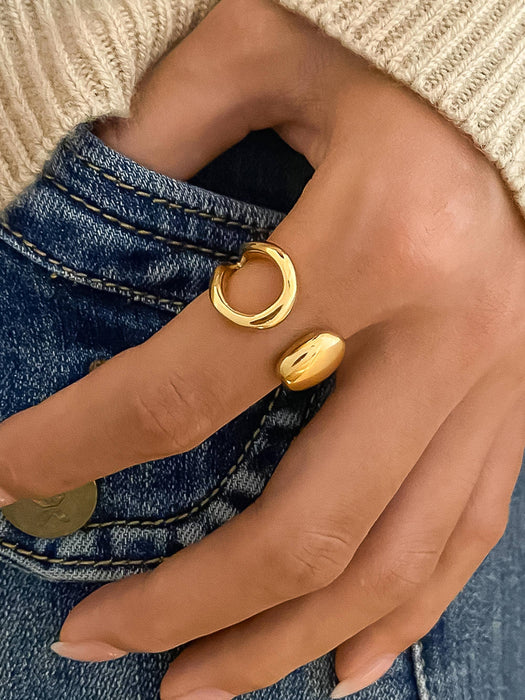 Yin Yang Ring