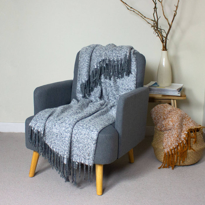 Weaver Herringbone Throw Grey