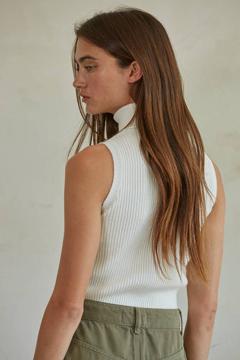 Sans Manches Turtleneck