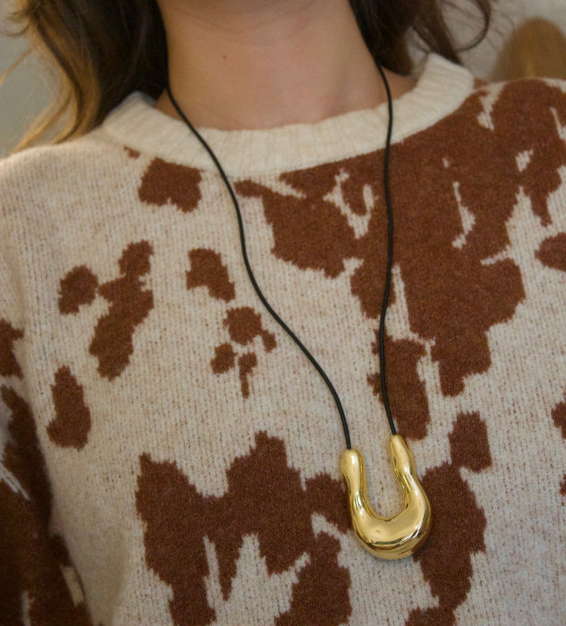 Modern Horseshoe Necklace