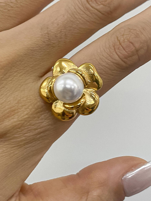 Fleur Pearl Ring