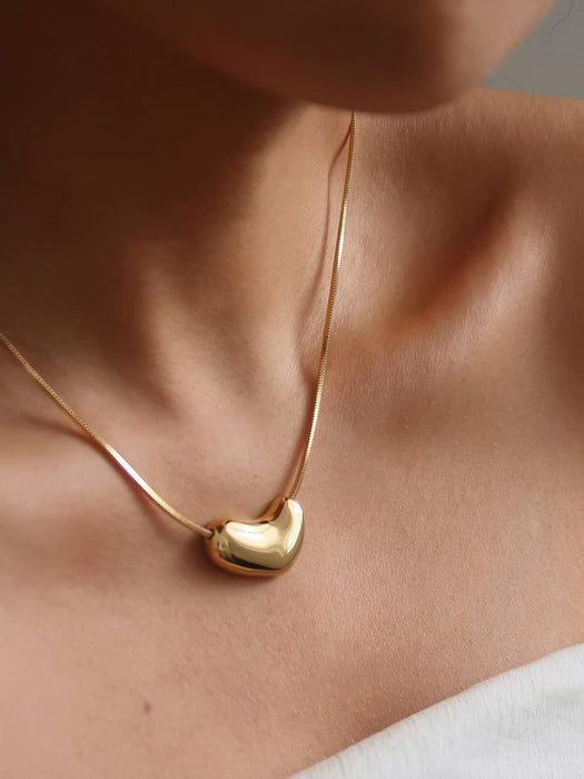 Lovre Chain Necklace