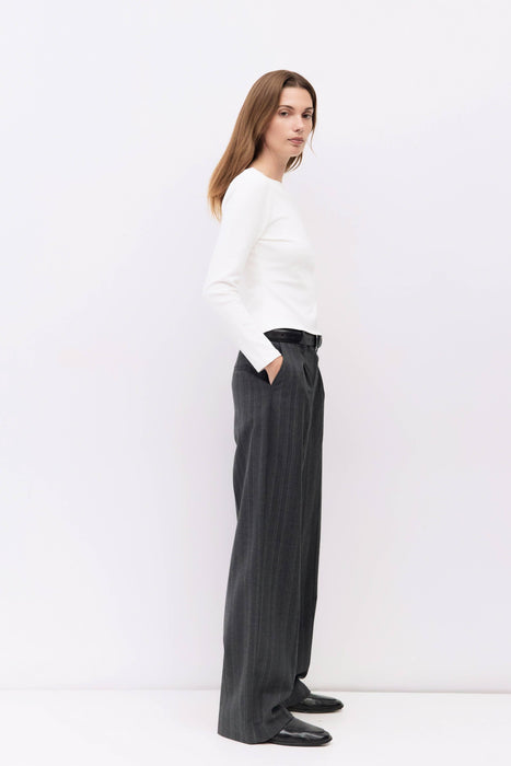 Gia Long Sleeve