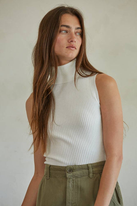 Sans Manches Turtleneck