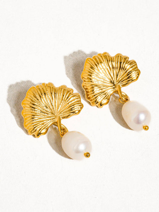 Béa Pearly Shell Earring