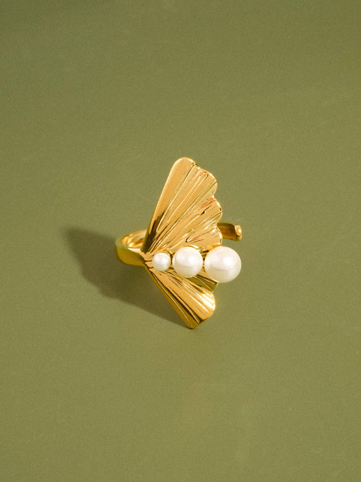 Beau Pearl Ring