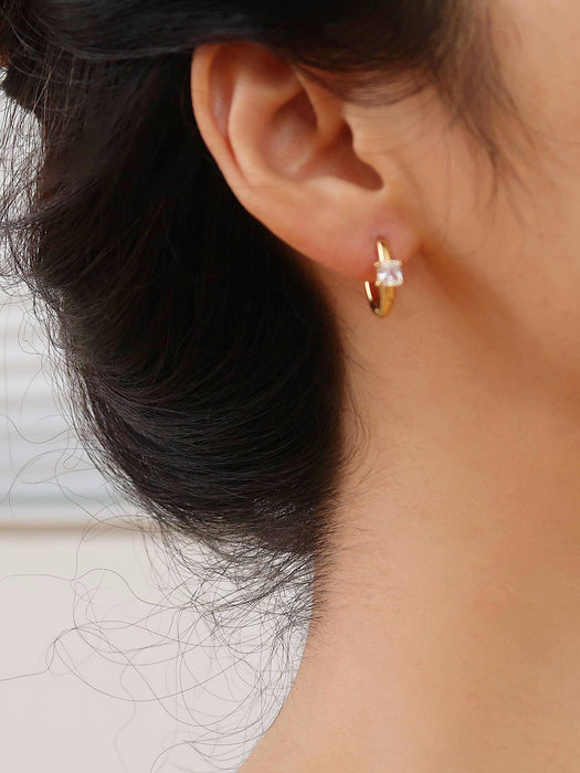 Adhara Huggie Earrings: Yellow Gold / Rectangle