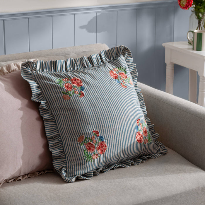Fleur Tisse Throw Pillow