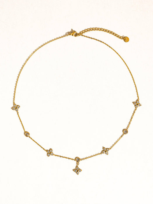 Fleur Petite Necklace