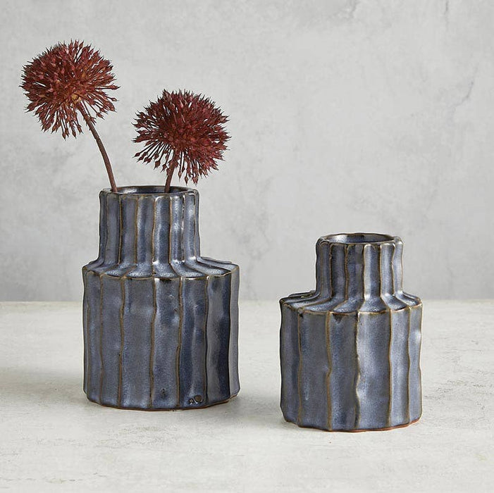 Gray Vase Ridges - Large
