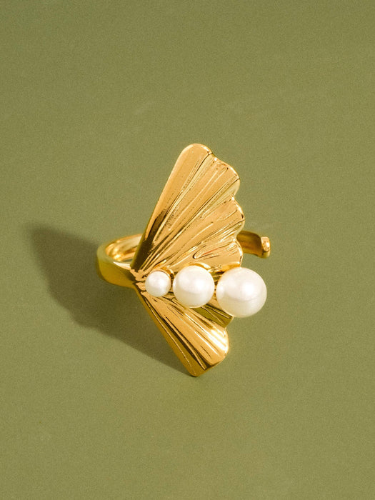 Beau Pearl Ring