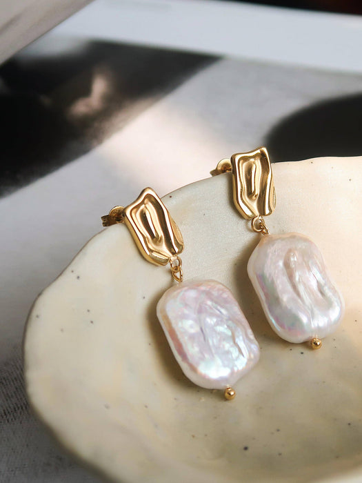 Baroque Pearl Gold Earring