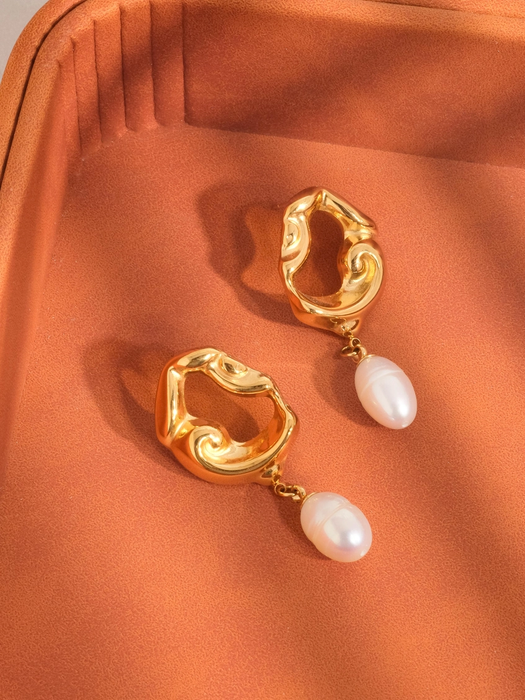 Riviera Pearl Earrings
