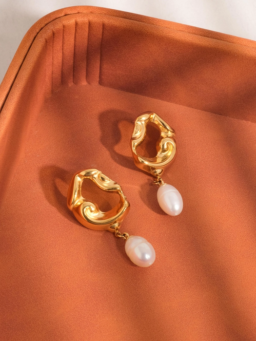 Riviera Pearl Earrings