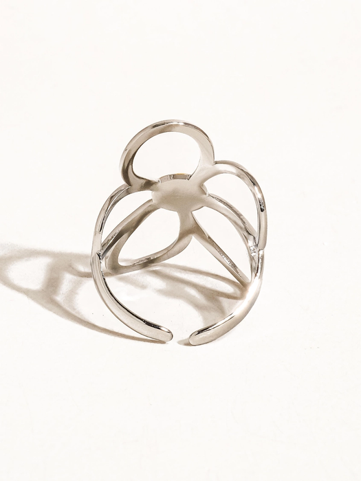 Marguerite Fleur Ring